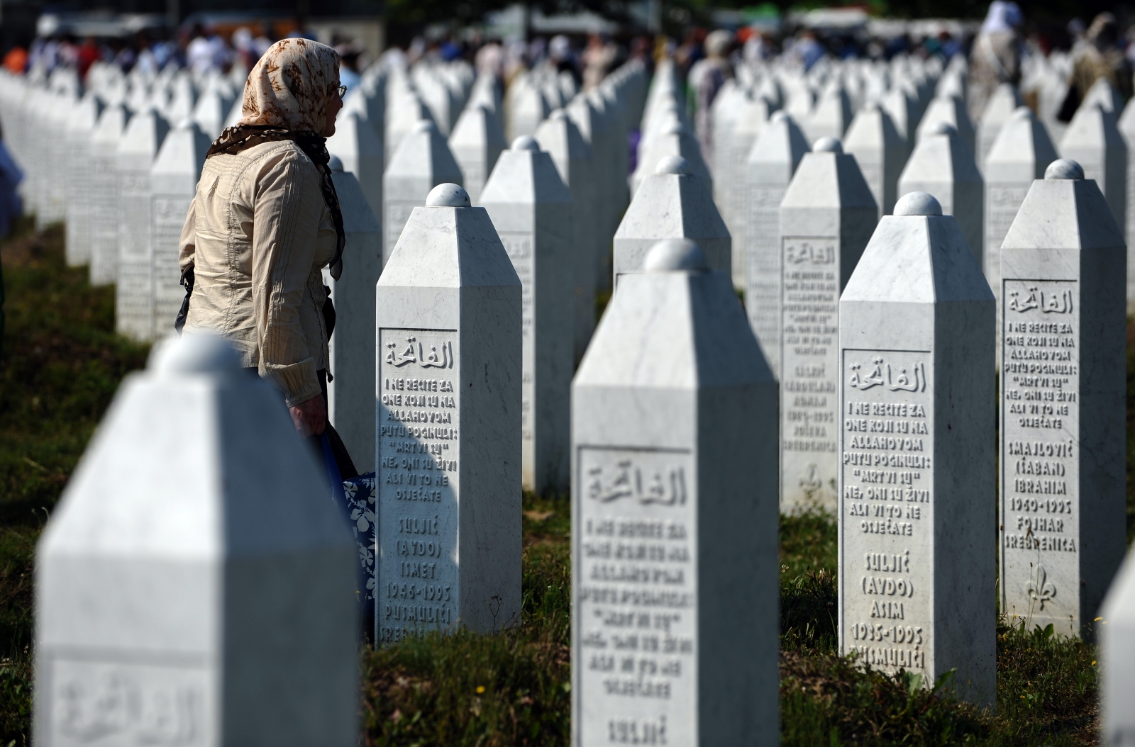 Srebrenica massacre: 'More than 100 newly-identified ...