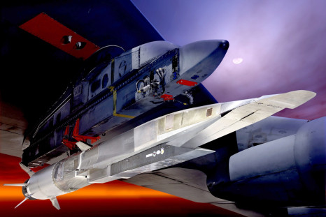 X-51 Waverider hypersonic attached to B-52 Bomber