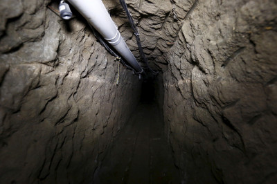 chapo guzman tunnel escape prison