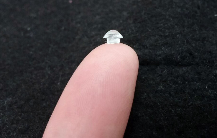 The actual size of the low-cost lens