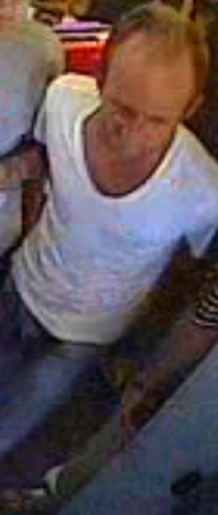 Police release pix of man