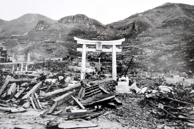 nagasaki atomic bomb 1945