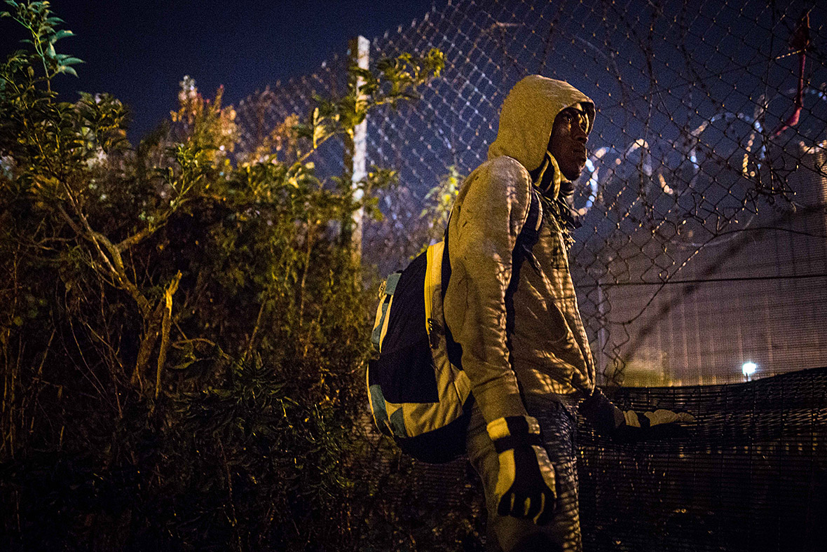 Calais migrants refugees asylum Britain
