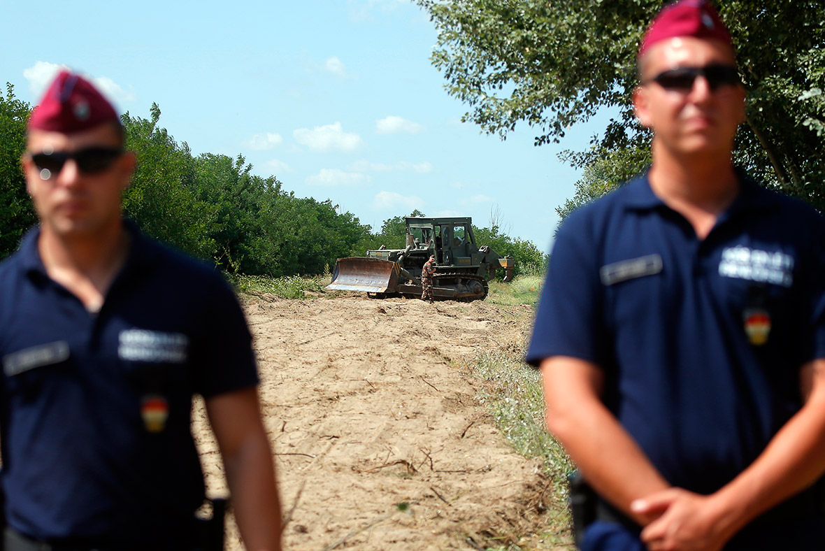 Migrants Hungary EU fence