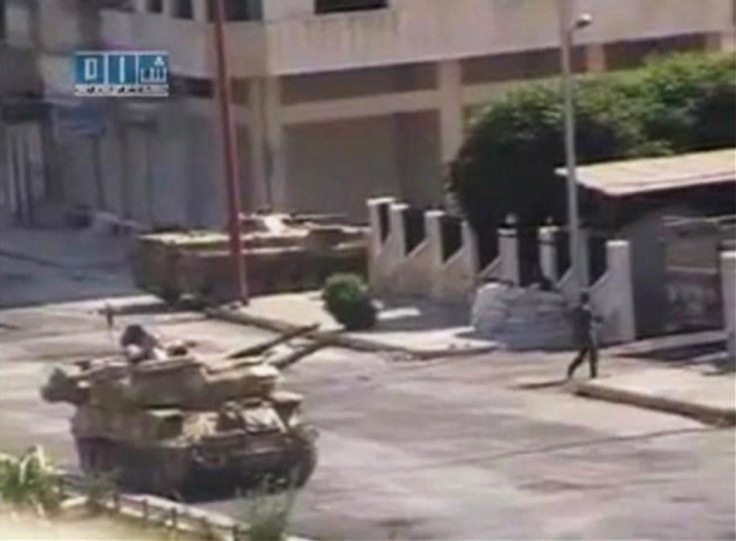 Syrian government sends tanks