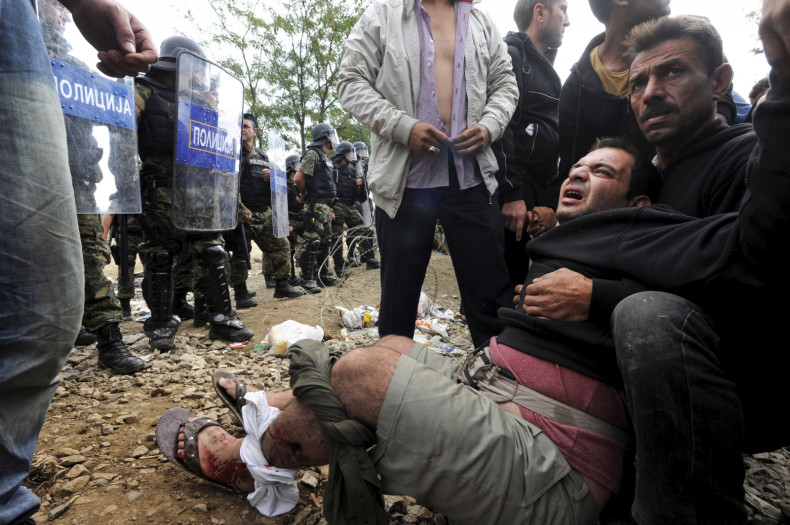 Macedonia tear gas migrants Greece