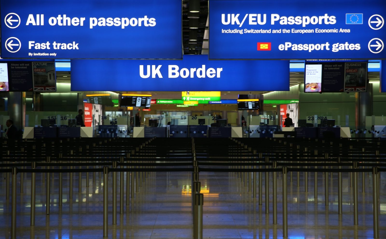 UK immigration: Backdoor into Britain still open as £1bn pumps into e