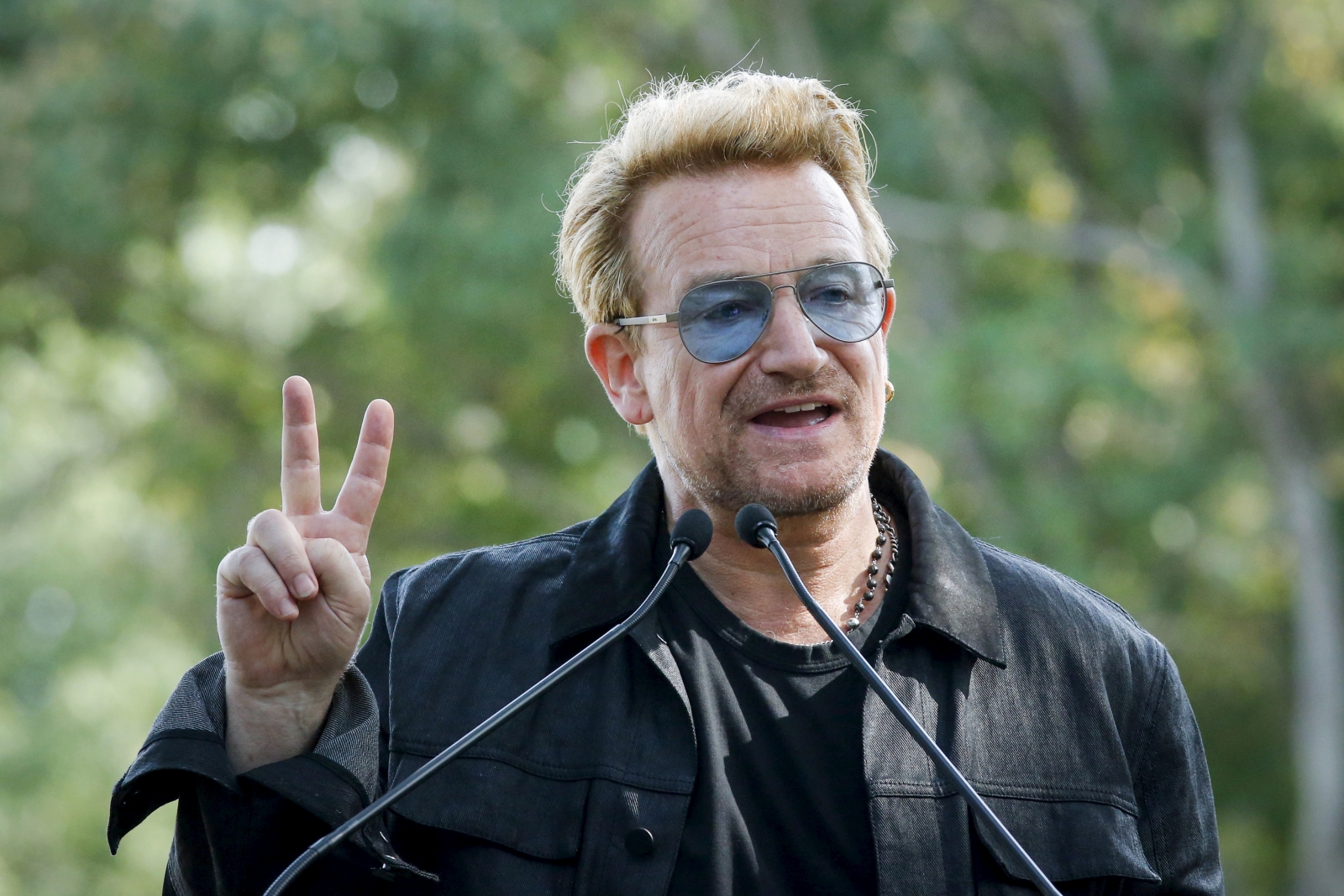 U2's Bono now world's richest rock star after raking in £1bn from Facebook