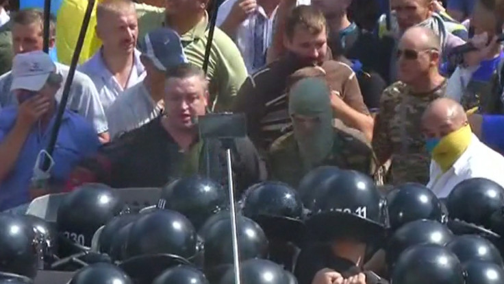 Ukraine parliament clashes
