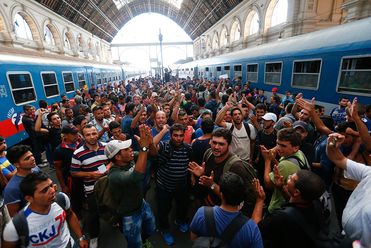 http://www.ibtimes.co.uk/eu-migrant-crisis-angry-refugees-protest-hungary-bars-them-main-train-station-1517979