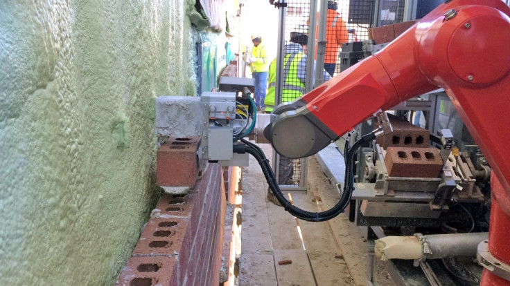 Bricklaying robot SAM works four times faster