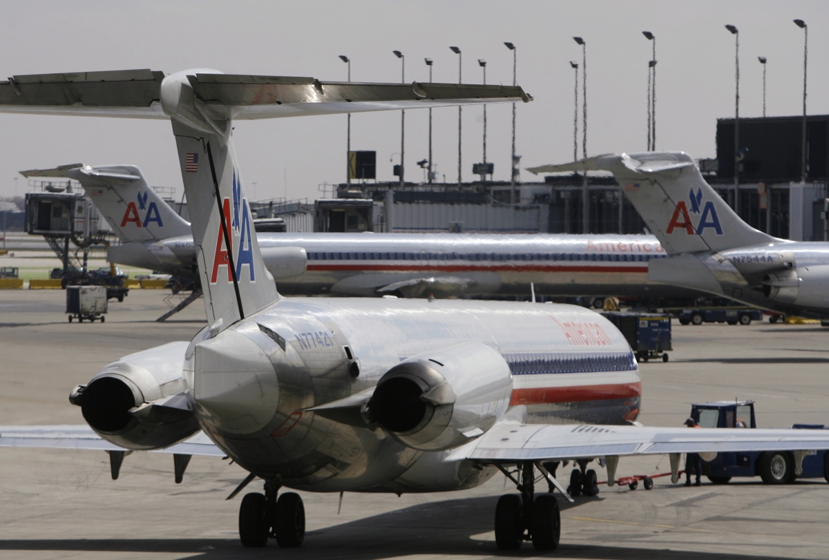 Several American Airlines passengers hospitalised after mystery illness