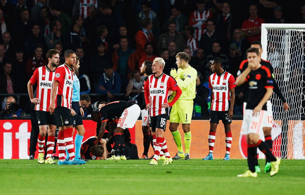 Manchester United Louis Van Gaal Encouraged By Luke Shaw S Recovery From Injury Ibtimes Uk