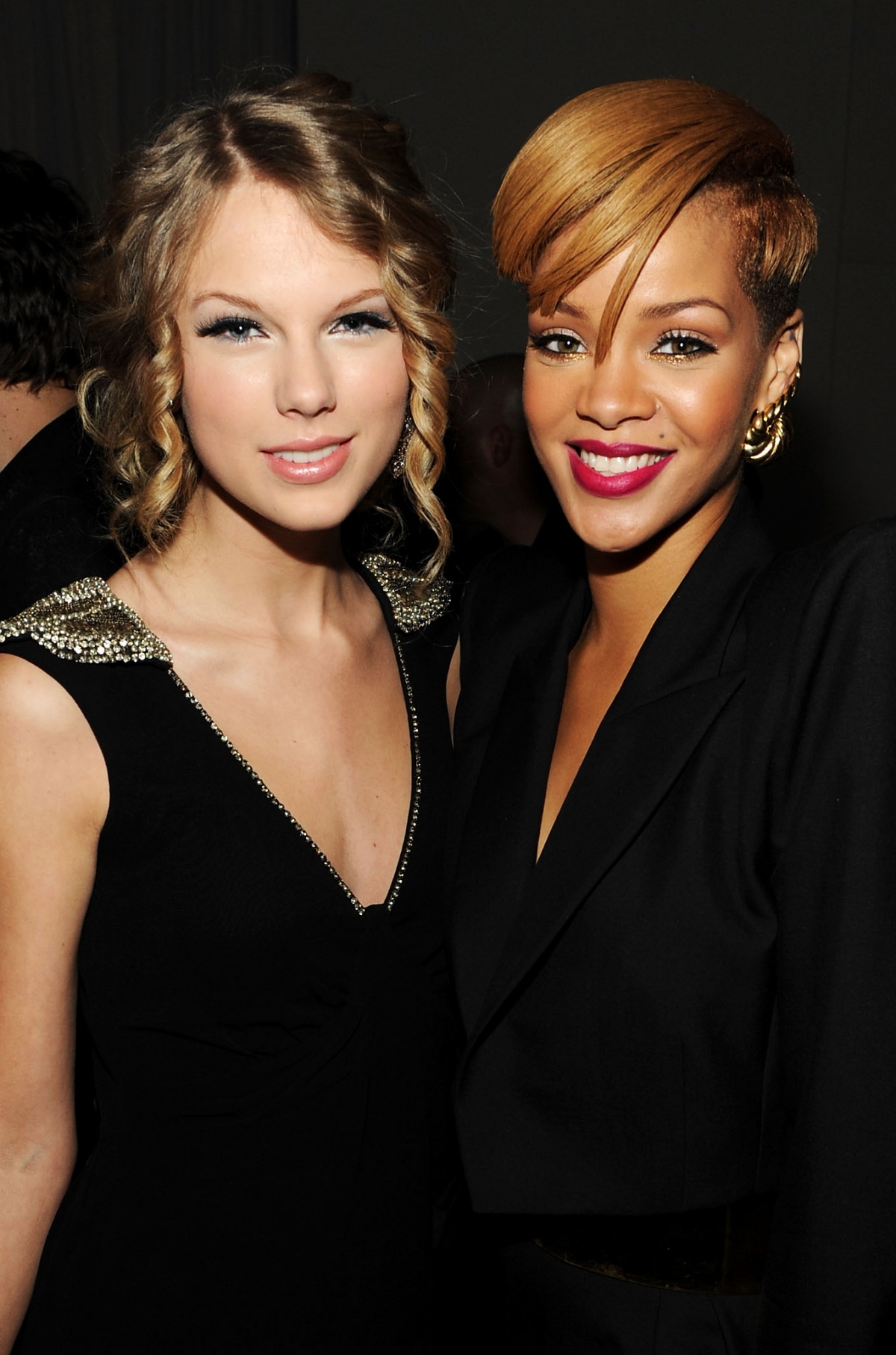 Rihanna will not join Taylor Swift on stage: Revenge for dissing Katy Perry?1200 x 1814
