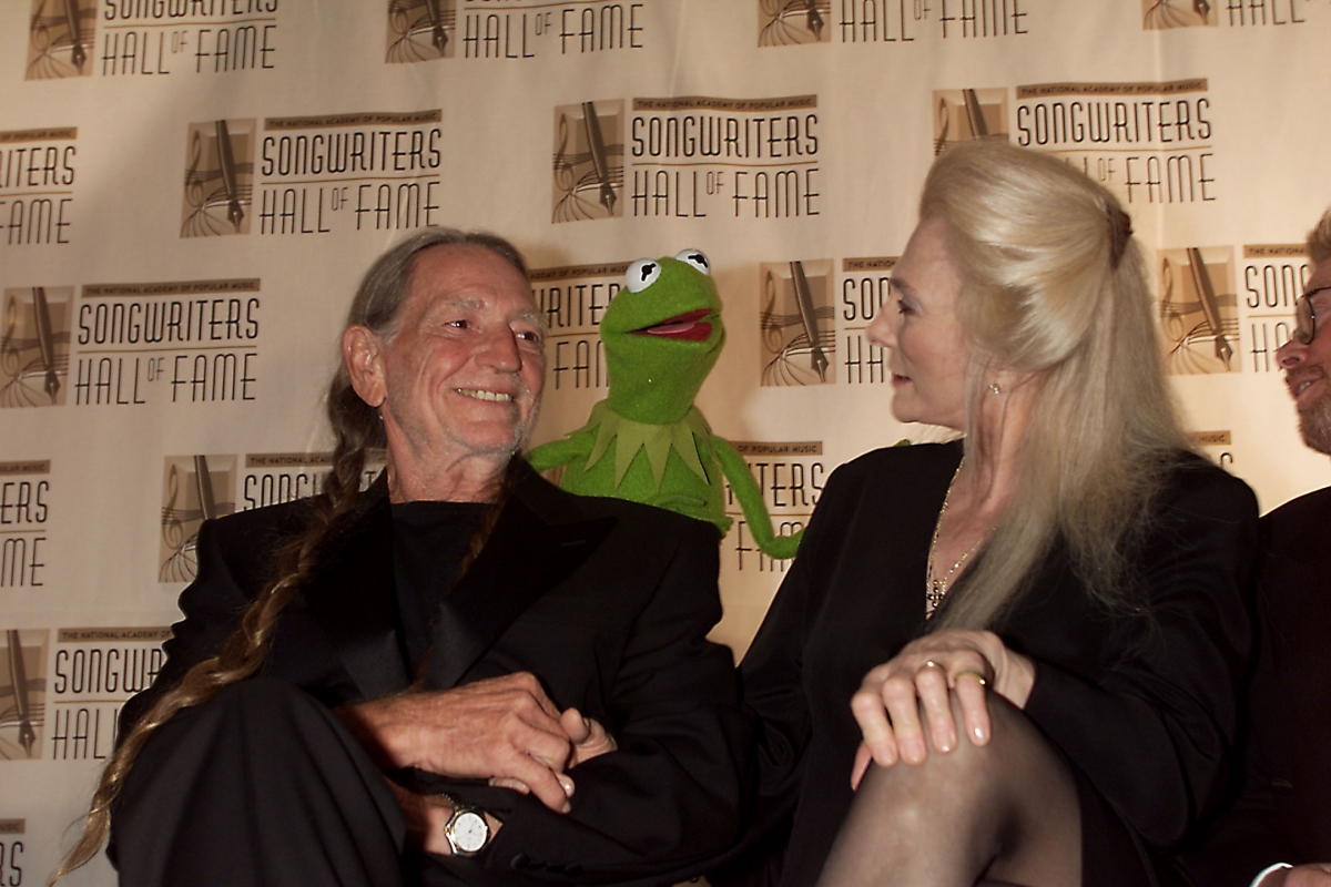 Willie Nelson and Kermit the Frog
