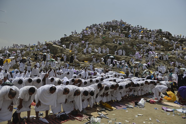 Hajj 2015: Pilgrims throng Mount Arafat in Makkah