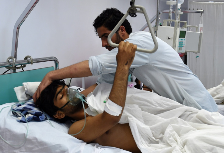 A staff member at an MSF hospitalbom