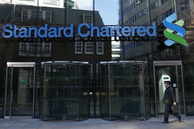 Standard Chartered to lay off a quarter of its senior staff