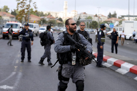 Israel police officer Jerusalem stabbing 10 October2015