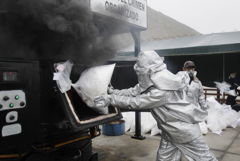 Peru: Authorities burn 2 tonnes of cocaine