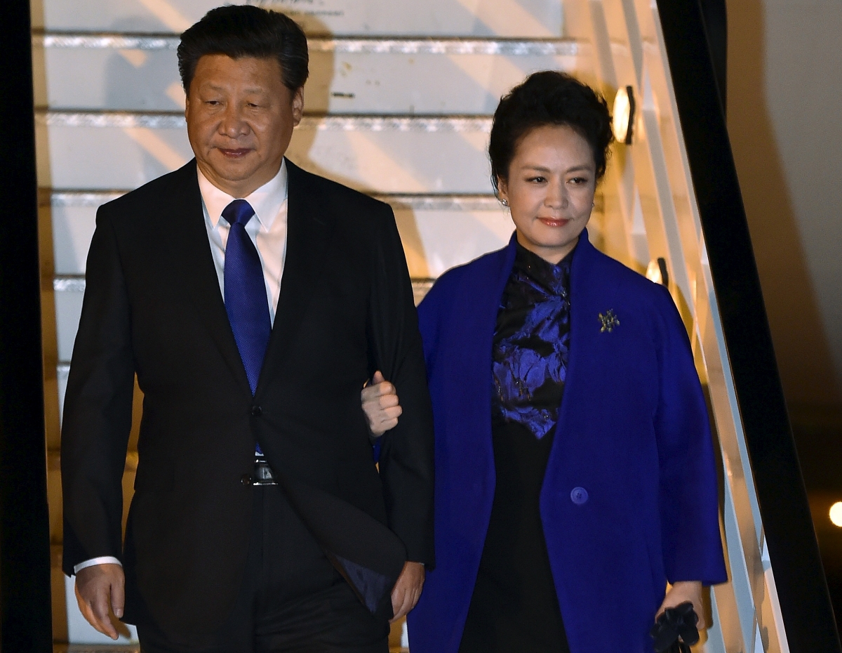 Chinese President Xi Jinping arrives in UK amid security fears over ...