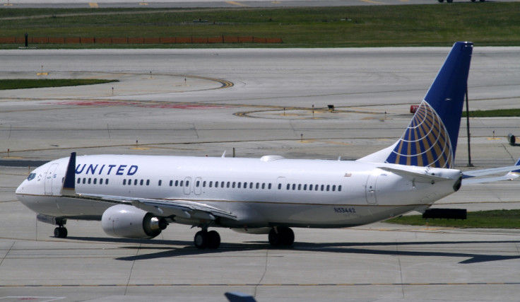 United Airlines plane, Chicago