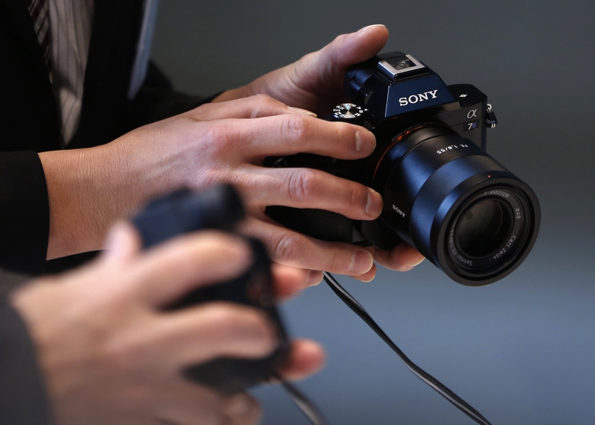 Sony eyes Toshiba's sensor business to strengthen its smartphone camera ...