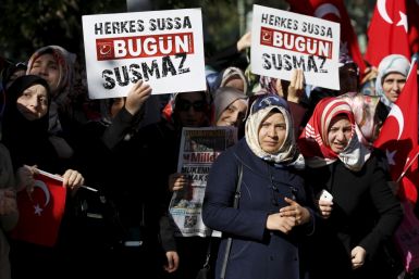 Hizmet movement supporters, Istanbul