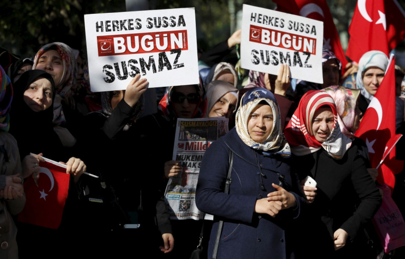 Hizmet movement supporters, Istanbul