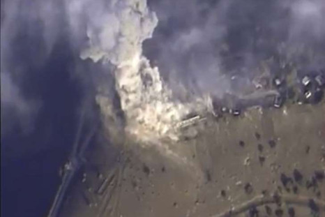 russian warplanes bomb Palmyra