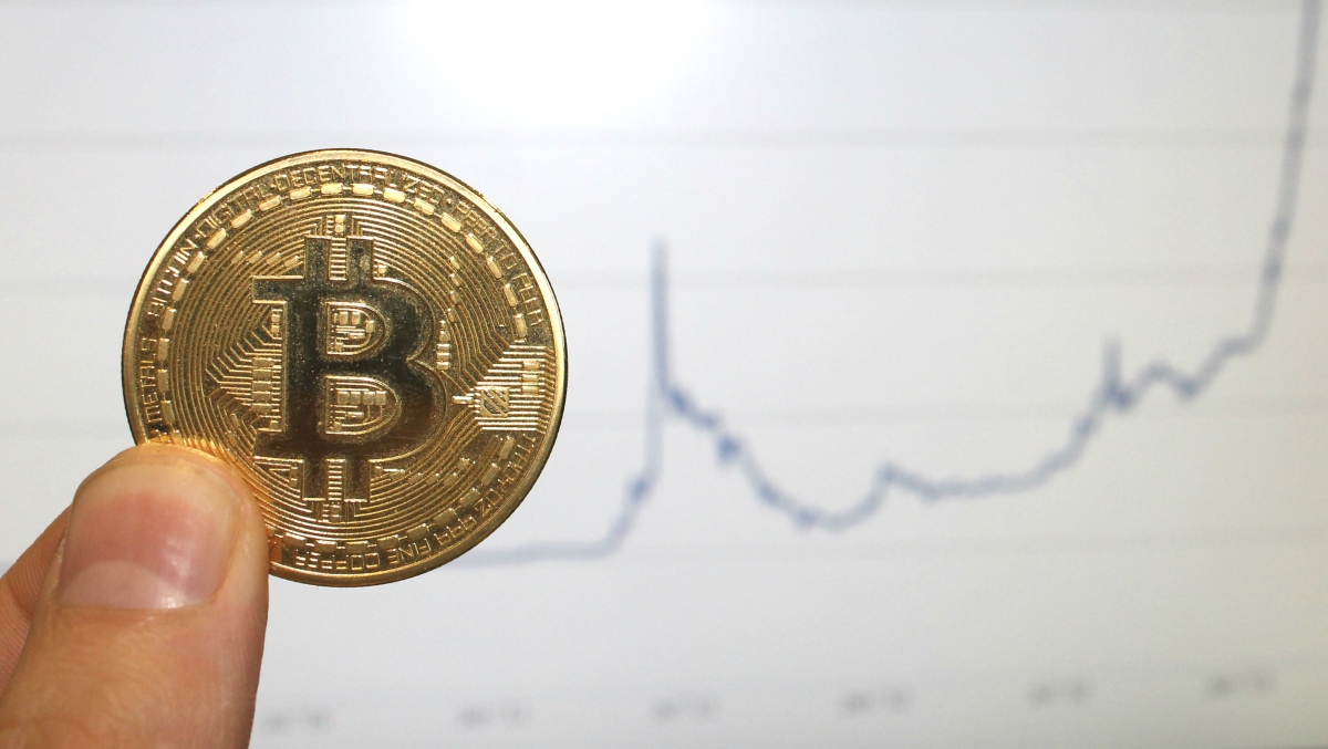 Bitcoin price hits 2015 peak amid speculation of 'second ...