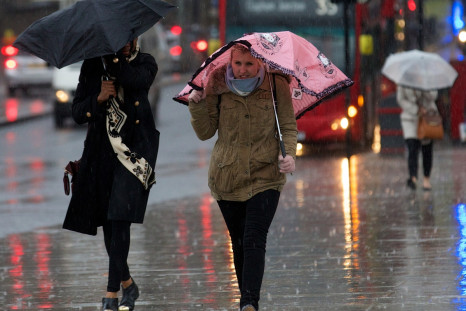 Strong wind and rain in the UK