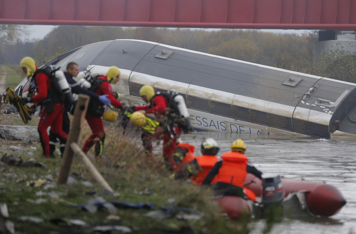 High speed TGV train derails near Strasbourg and plunges