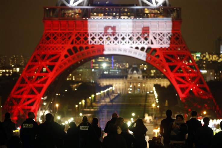 Paris attacks Eiffel Tower