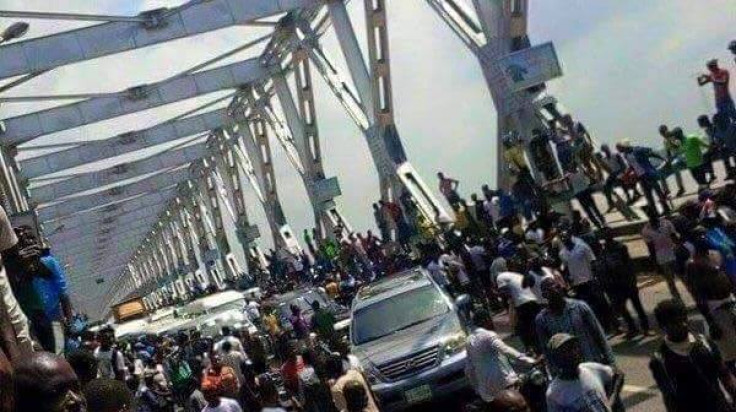 Pro-Biafra protests on Niger Bridge