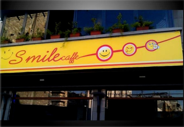 smile cafe front