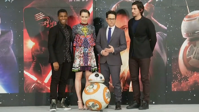 Star Wars cast tour Japan to promote The Force Awakens