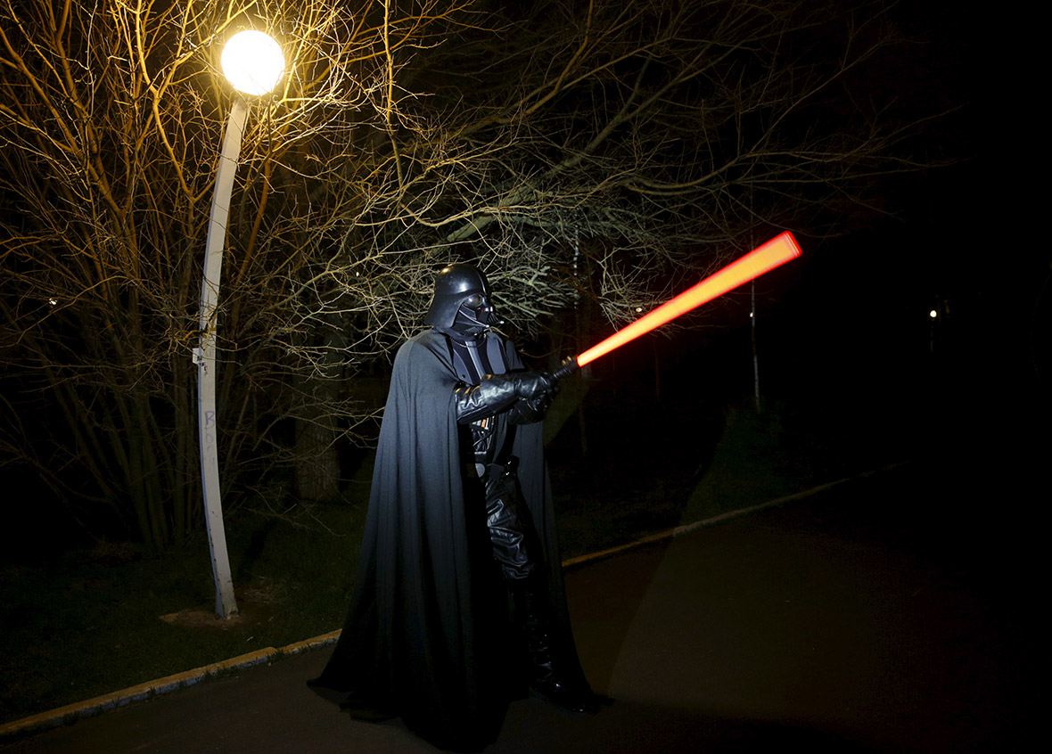 Star Wars Now Add A Lightsaber To Your Facebook Profile To Celebrate