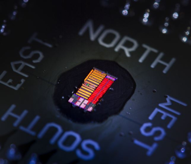 Light-based microprocessor