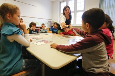 Refugees attend German school 