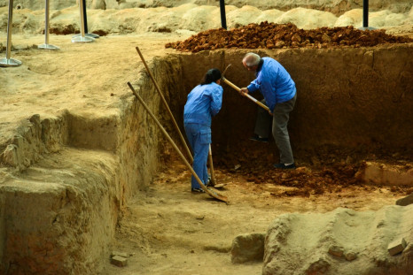 Archaeologists in China