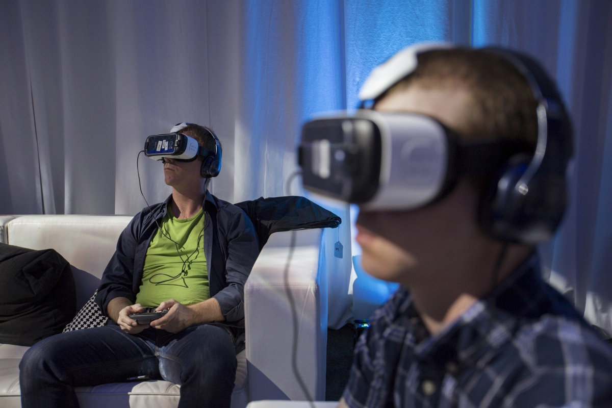 CES 2016: Tech companies have to eye virtual reality, drones and smart-home categories to grow sales