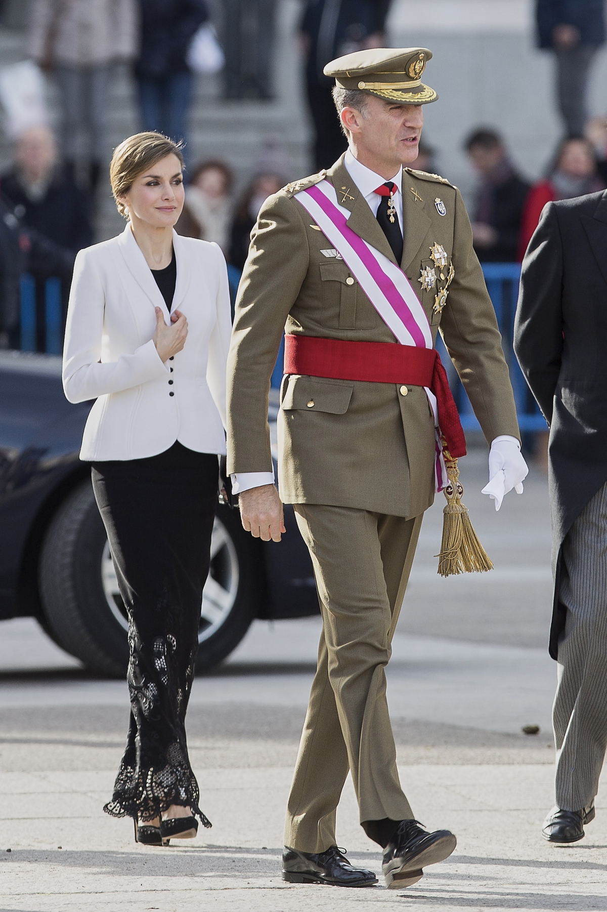 Spain: Queen Letizia Makes First Public Appearance Of 2016 In Style