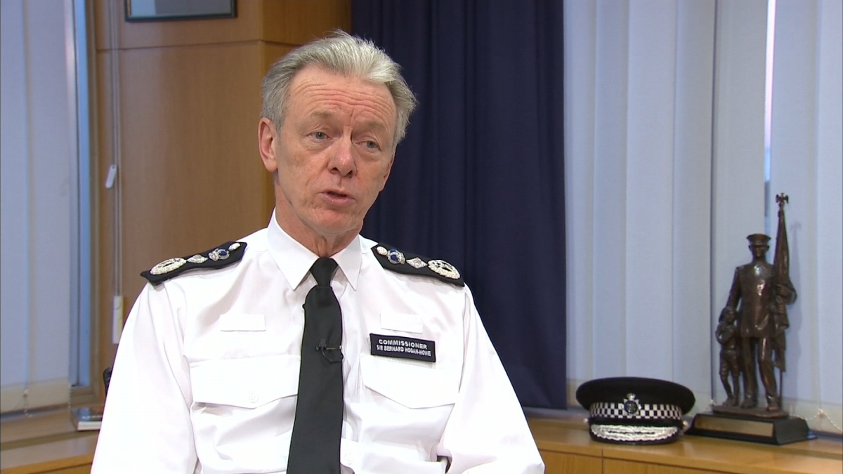 Met Police: Sir Bernard Hogan-Howe says £25m will be found for 600 ...