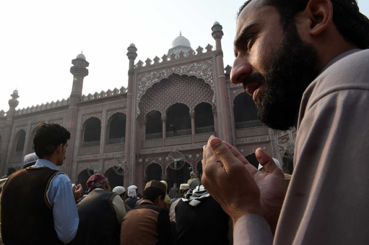 Pakistan mosque