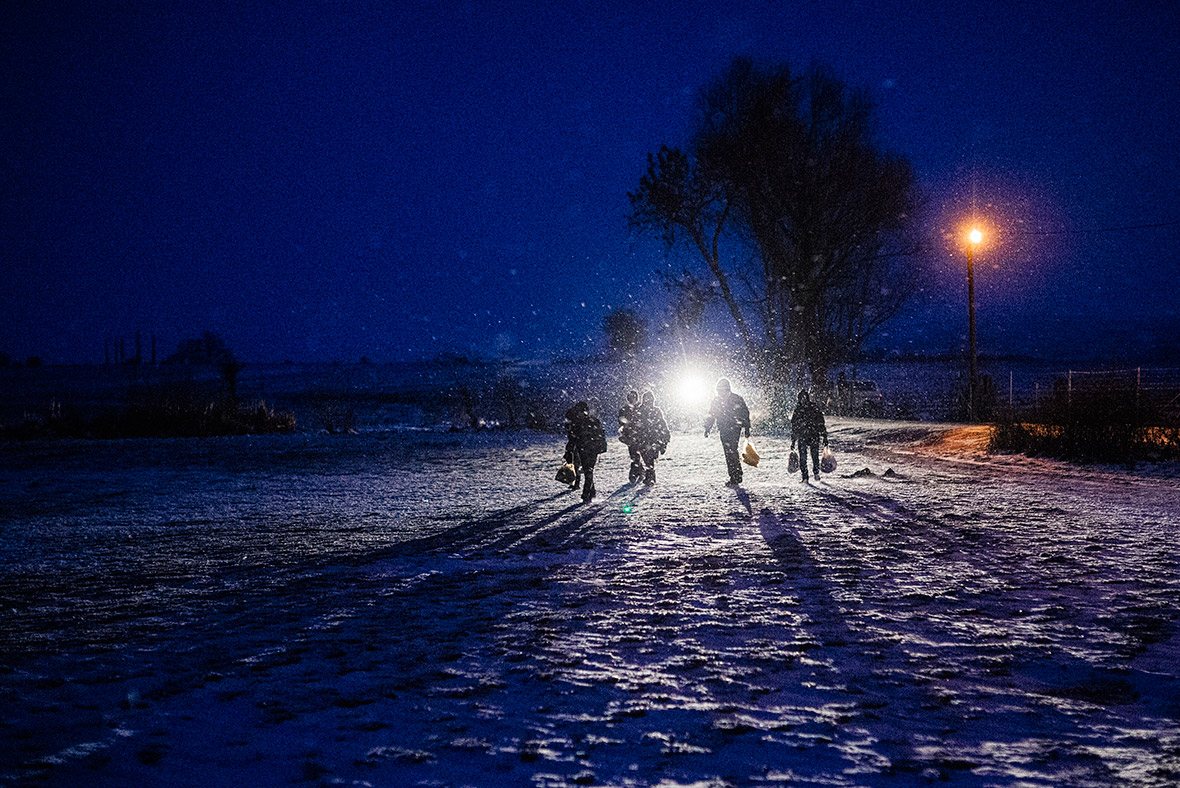 refugees travel in winter