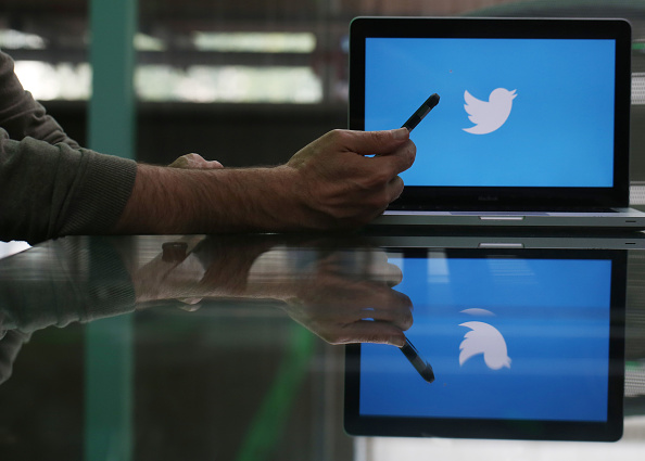 Twitter fixes outage on software issue blames crash on update glitch Twitter fixes outage on software issue blames crash on update glitch