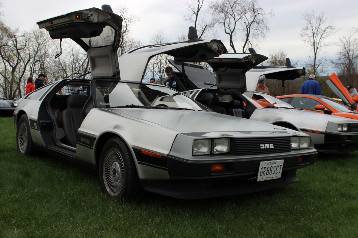 Back To The Future: DeLorean cars to go back into ...