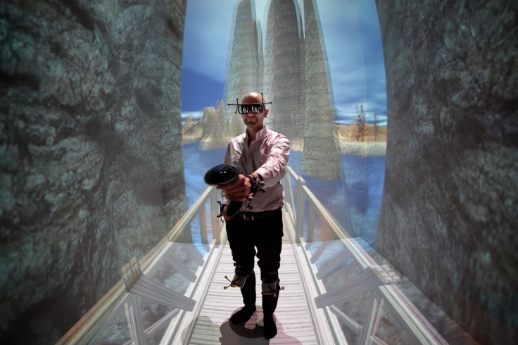 Apple working on virtual reality headset Apple working on virtual reality headset