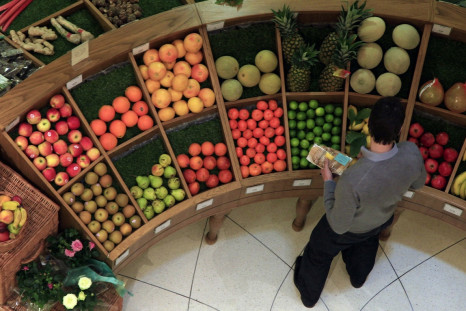 fresh fruit in the supermarket